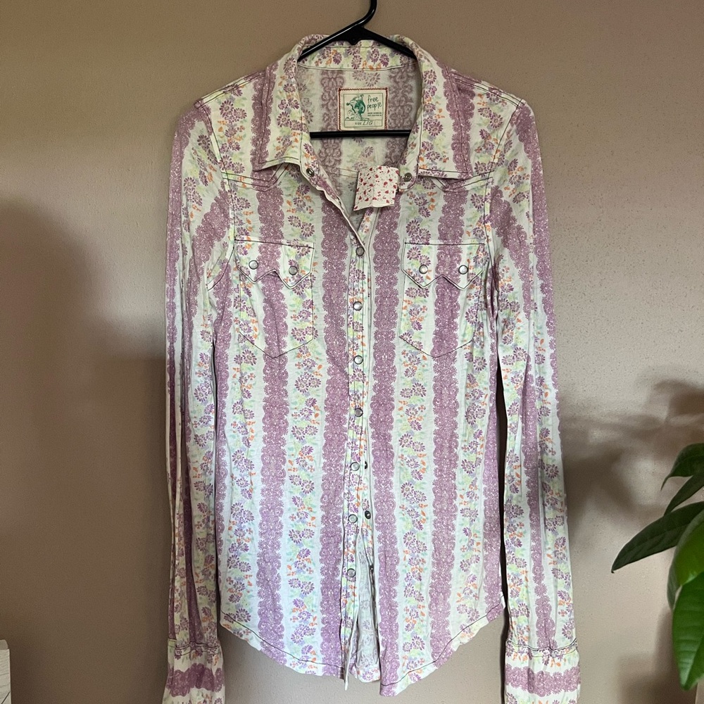 NWT Free people pearl snap western style long sleeve top